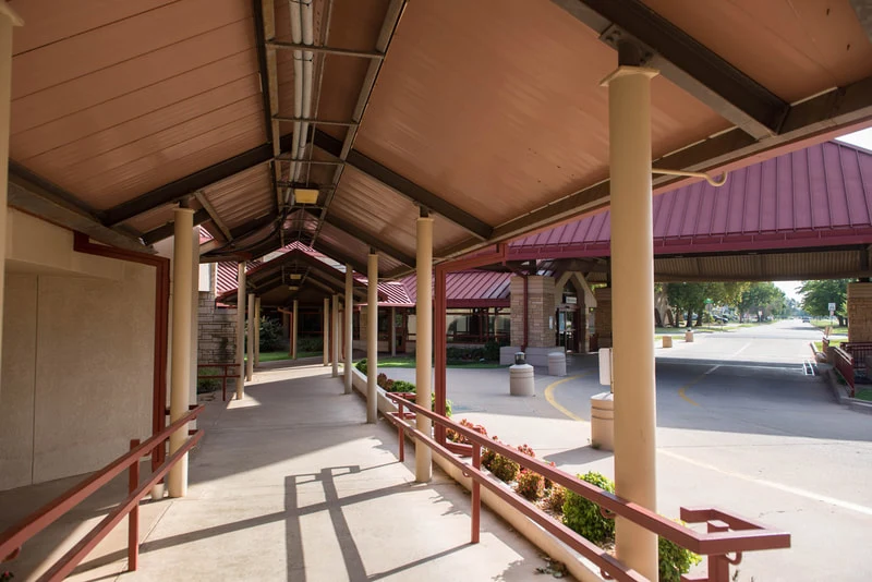 INTEGRIS Medical Center Entrance — view 4
